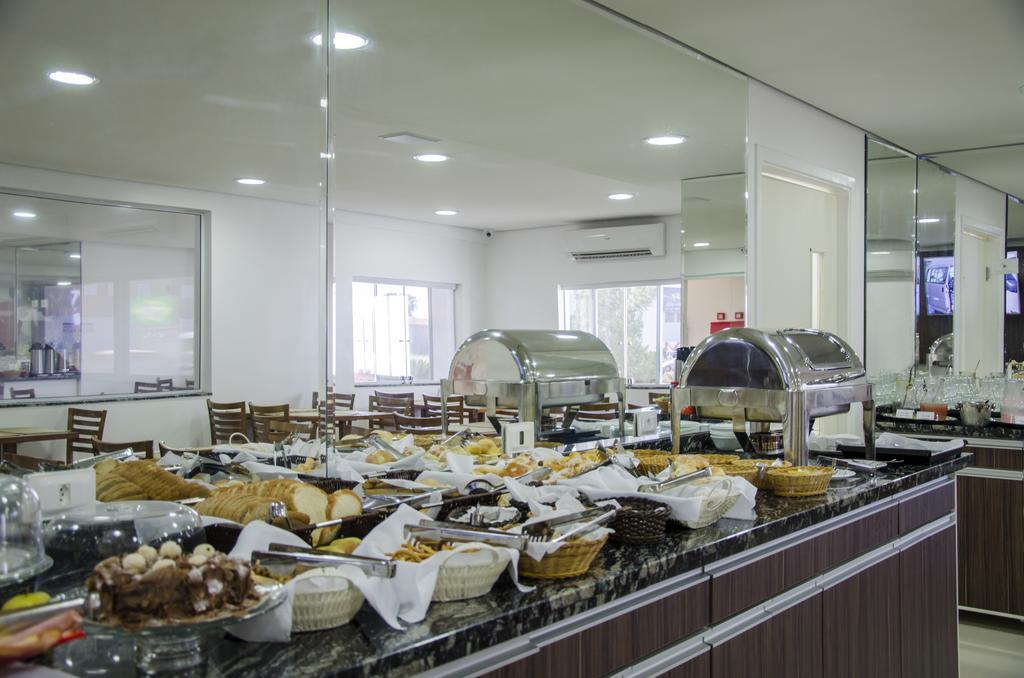 Semprehotel Três Lagoas المظهر الخارجي الصورة
